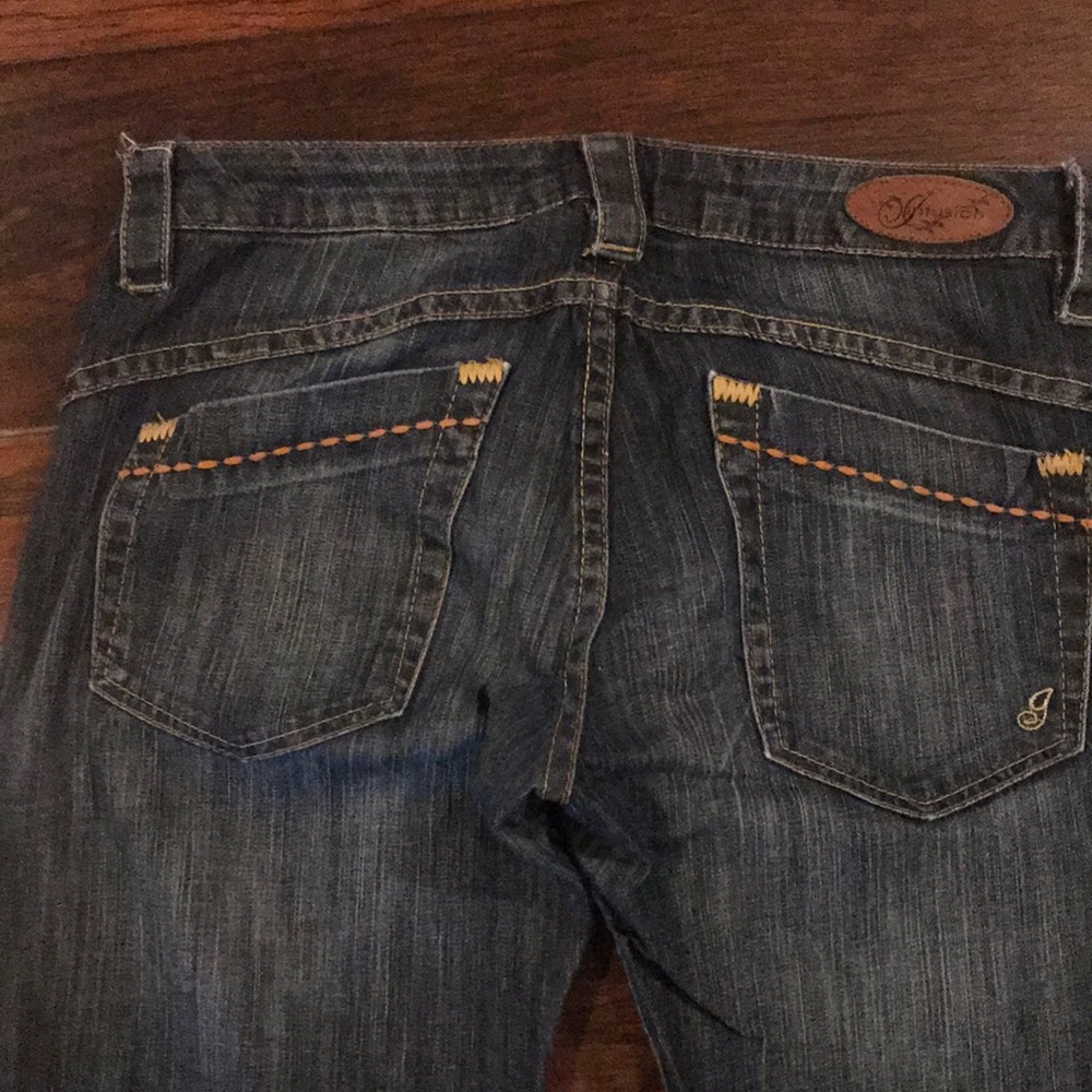Infusion straight leg light weight jeans.